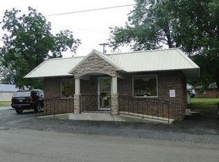 345 Broad St, Baxter, TN 38544