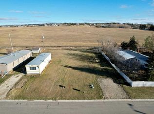 410 7th Ave, Beaverlodge, AB T0H 0C0