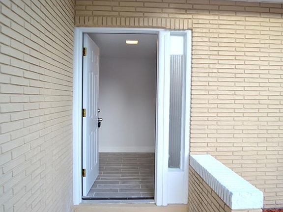 4th image of 10713 Dalton Ave