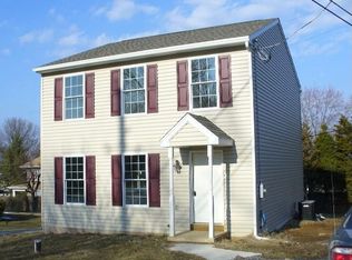1071 Chestnut St, Douglassville, PA 19518