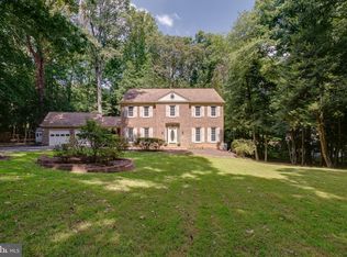 11740 Stuart Mill Rd, Oakton, VA 22124