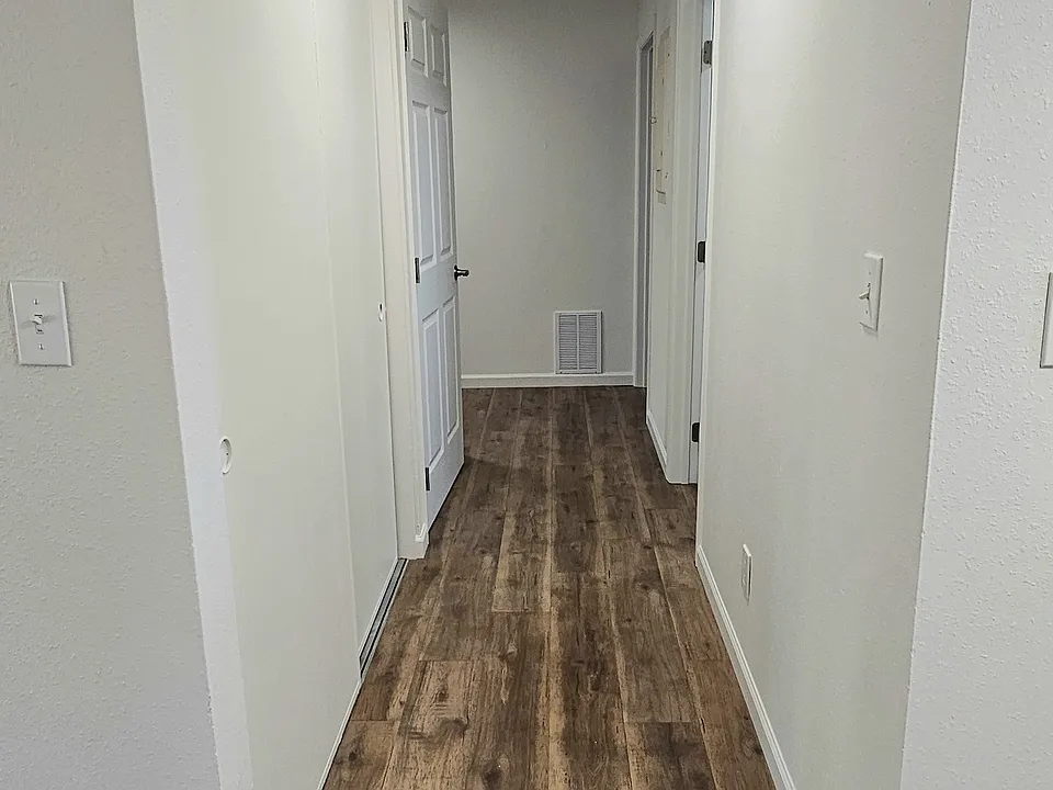 The grand hallway is a separate wing to access all the bedroom conveniently.