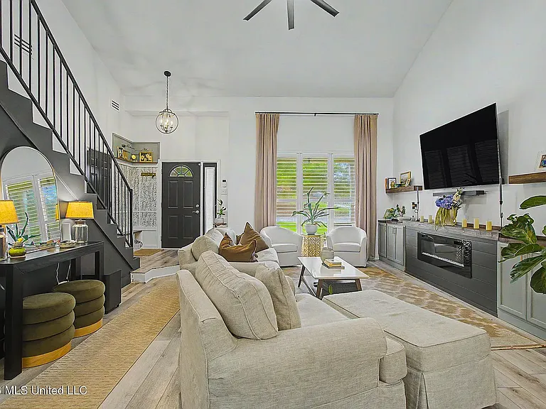 5401 Sioux Dr — Photo 4