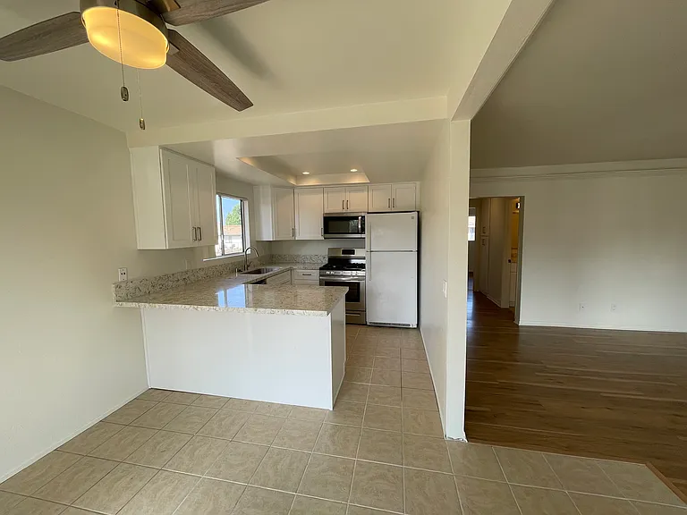 1255 Arcadia Ave #D — Photo 3