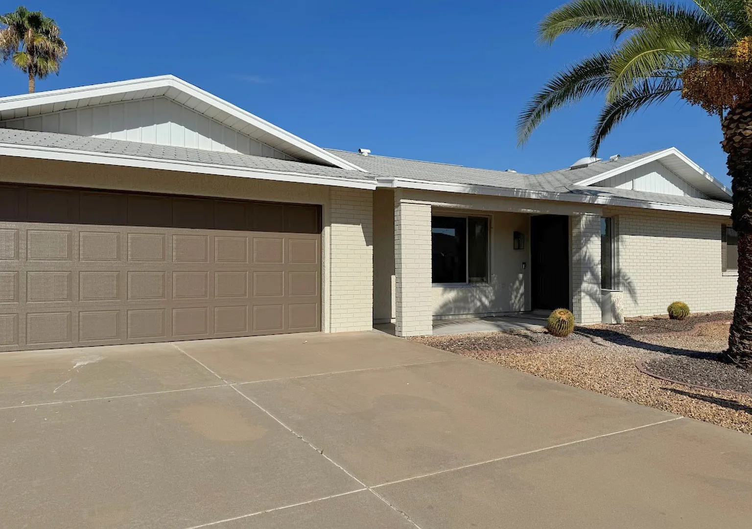 2Bed/2Bath House in 55+ Community in Sun City West! Ready for Immediate Move-In! — Photo 4