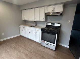 13 Library St #A, Williamstown, NJ 08094