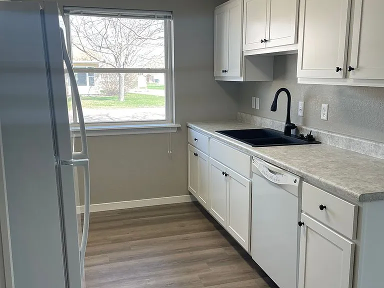 510-520 Morgan Ln #515 — Photo 7