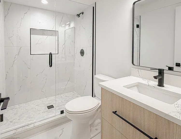 2113 N Kenmore Ave #G — Photo 11