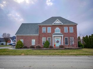 34689 Golden Oak Ln, Richmond, MI 48062