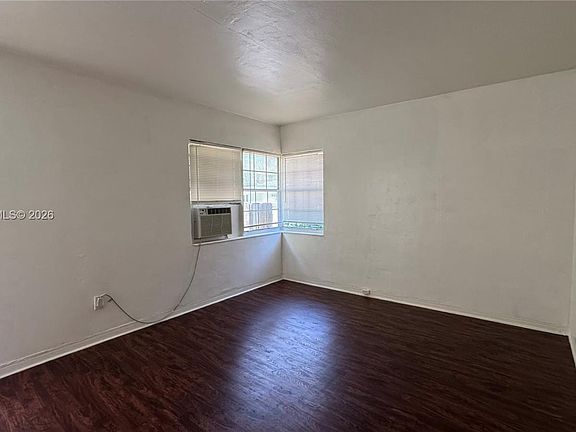 3rd image of 4410 NE 2nd Ave #4410