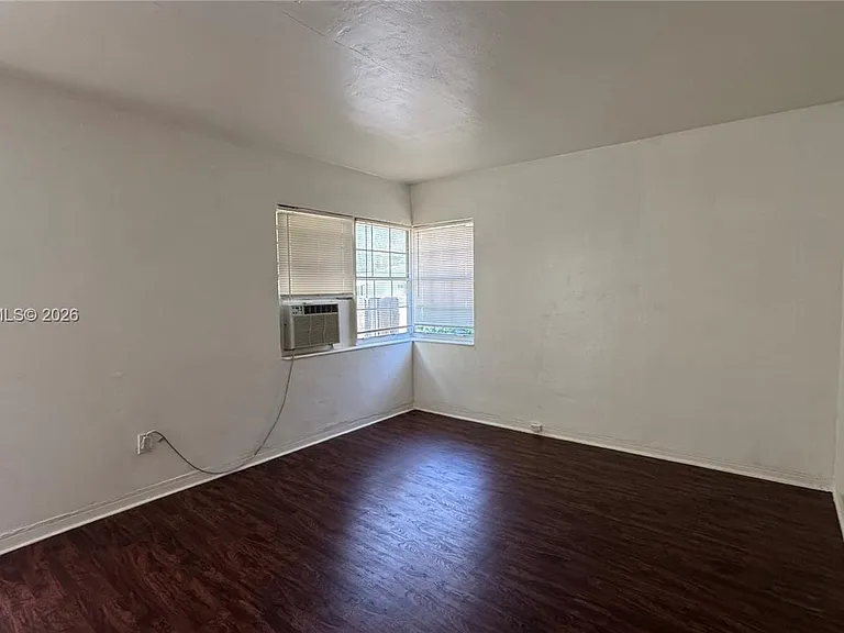 4410 NE 2nd Ave #4410 — Photo 3