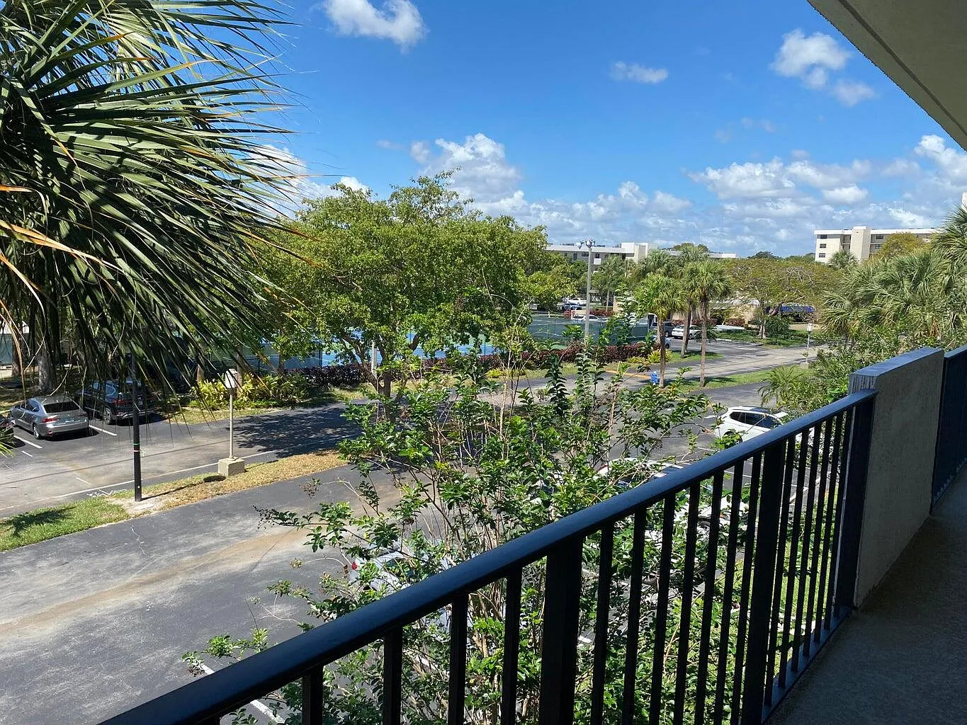2 bed, 2.0 bath, 1050 sqft, $1,850 — Photo 4