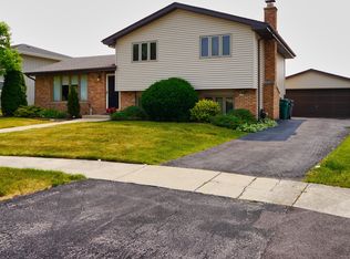 16938 88th Ct, Orland Hills, IL 60487