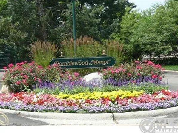 36985 Deer Run #1, Farmington Hills, MI 48331