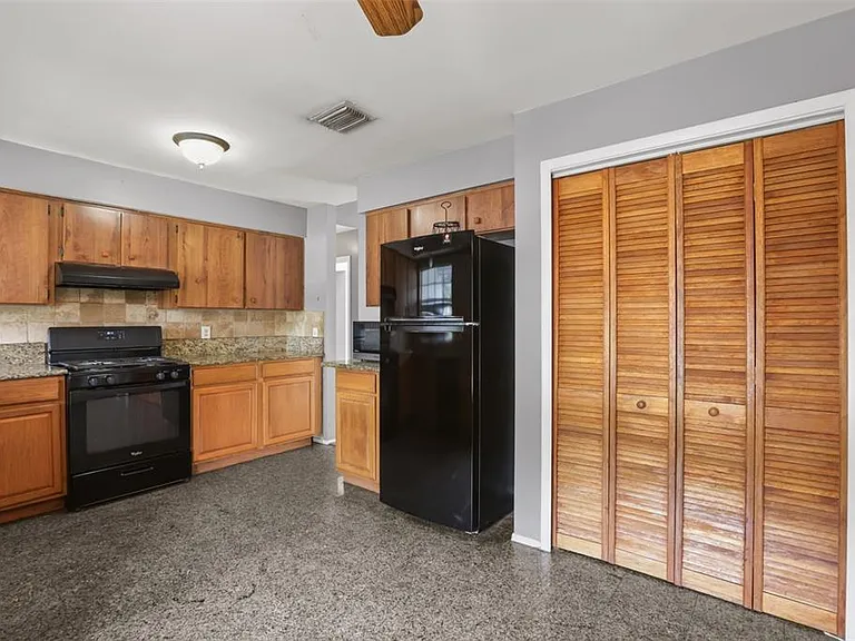 12136 Shallot St — Photo 10