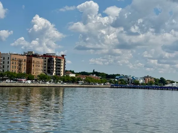 50 Shore Boulevard image 1 of 19