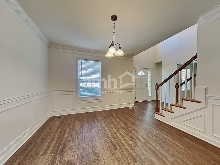 2907 Porchswing Rd — Photo 6