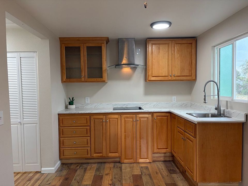 1st image of 1176 Kimbark Ave APT 1