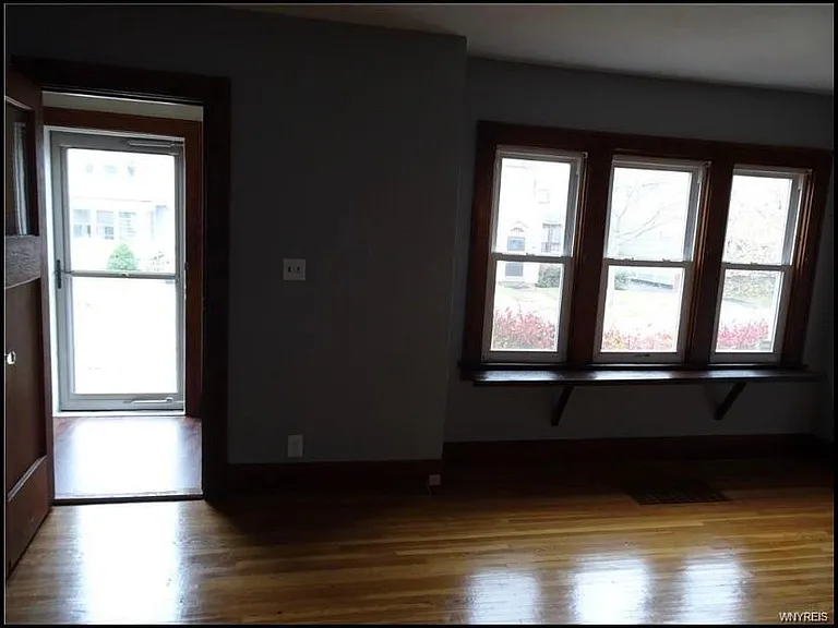 192 Euclid Ave — Photo 14