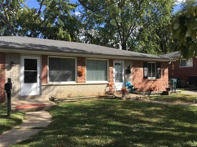 920 S Taylor Ave, Saint Louis, MO, 63122