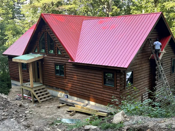 149 W Woods Mountain Trail, Cullowhee, NC 28723