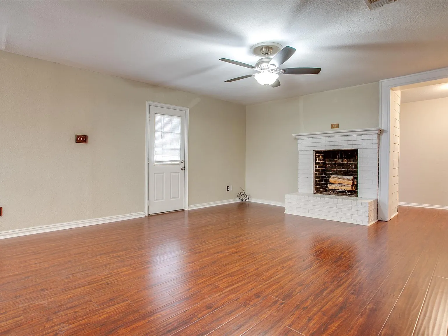 4 bed, 1812 sqft, $2,000 — Photo 4
