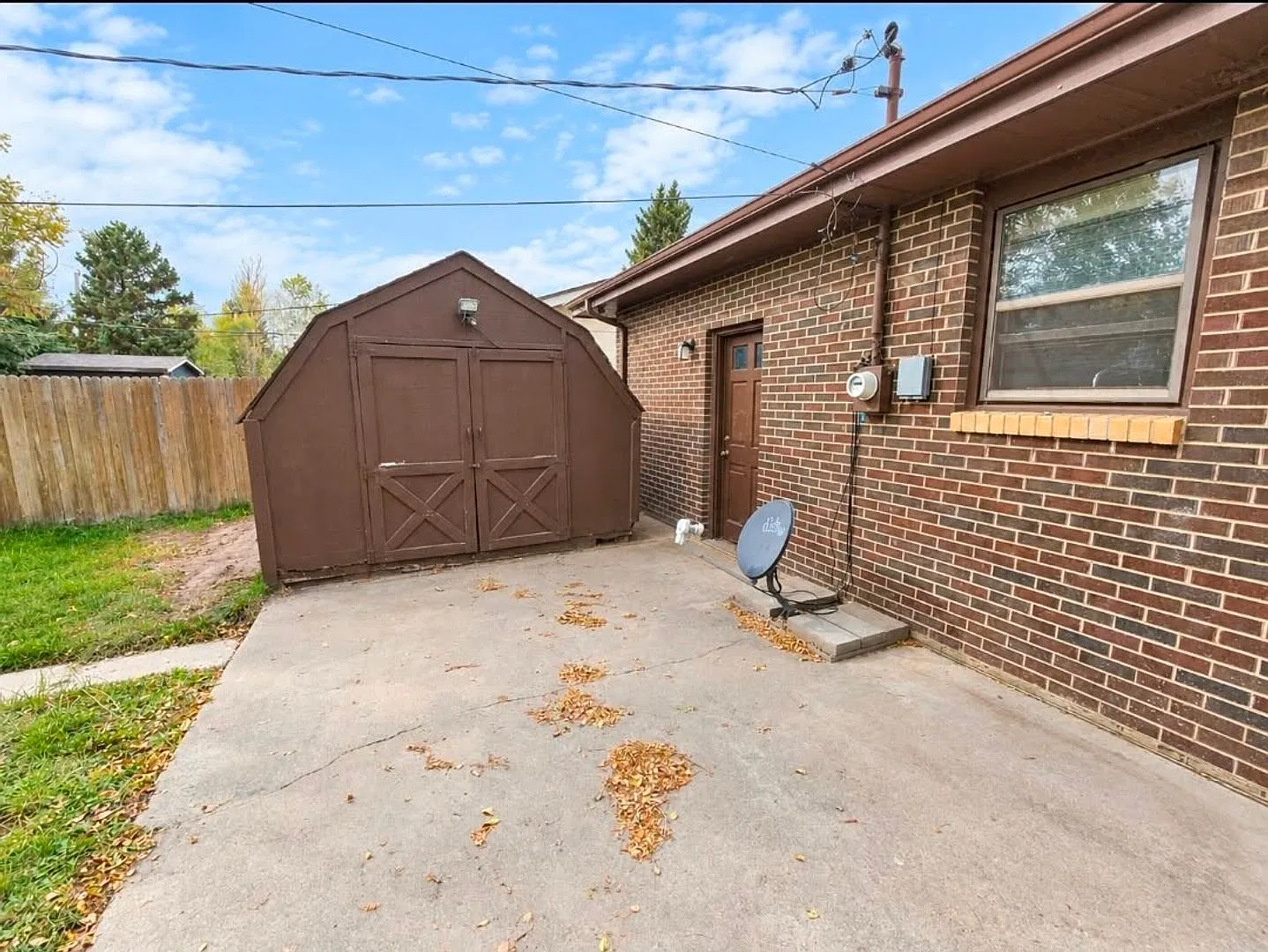 Spacious 4 Bedroom Home! — Photo 4