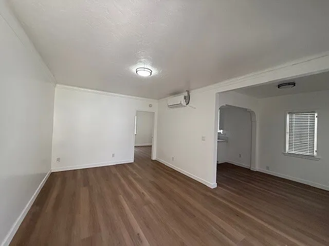 323 S Avenue 20 — Photo 6