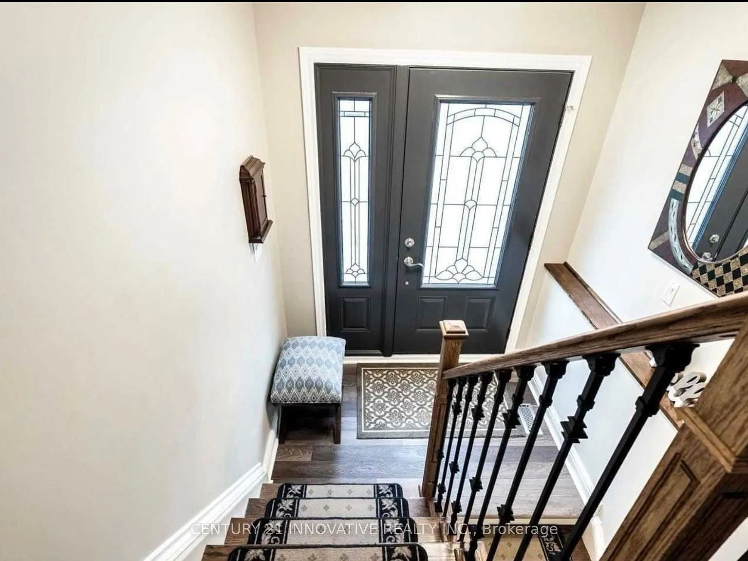 3 bed, $3,000 — Photo 2