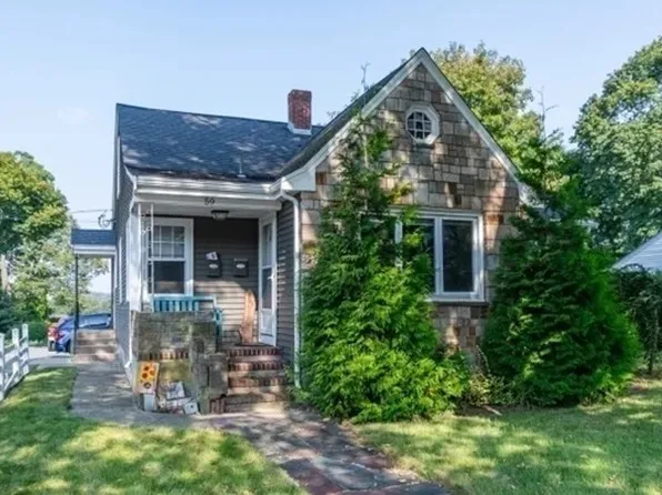 59 Purchase St, Milford, MA 01757