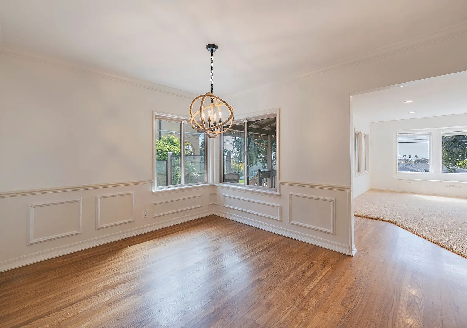 Location, location, location! Wonderful 3-Bedroom, 2.5-Bath Home in South Redondo Beach — Photo 4
