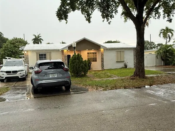 1031 NE 142nd St, North Miami, FL 33161