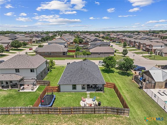 4th image of 9003 Lake Pointe Dr