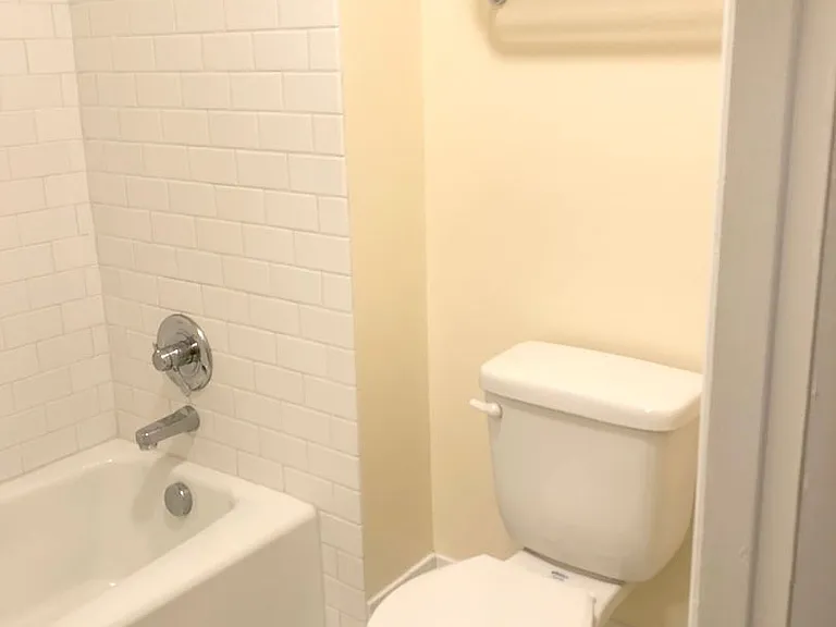 Washington Plaza Apartments — Photo 33