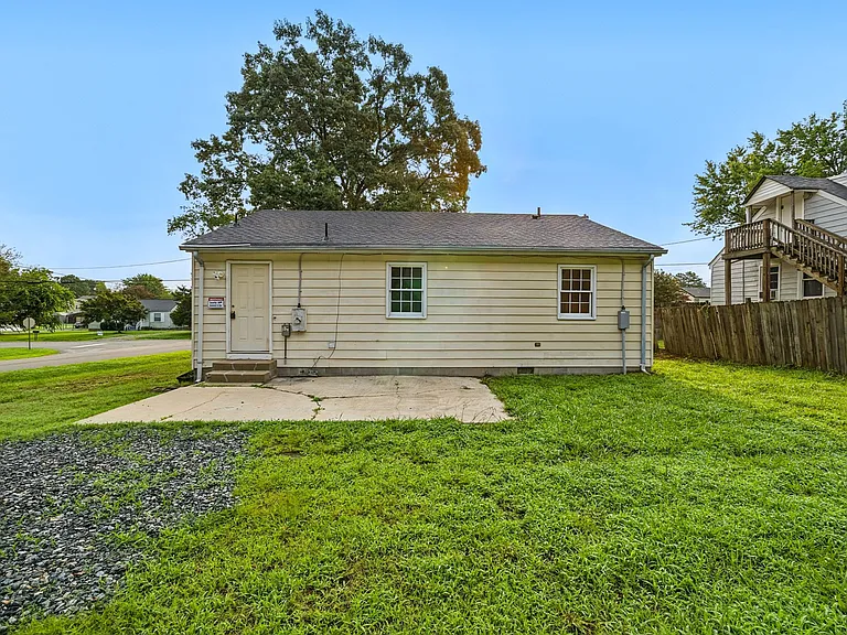 300 Marlin Dr — Photo 14