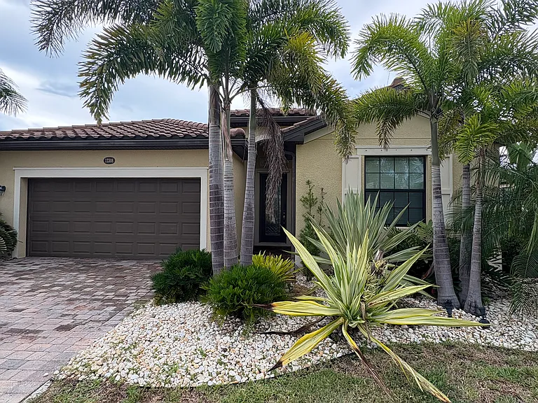 12308 Canavese Ln — Photo 17