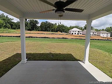 3 bed, 2.0 bath, 1391 sqft, $2,400 — Photo 3