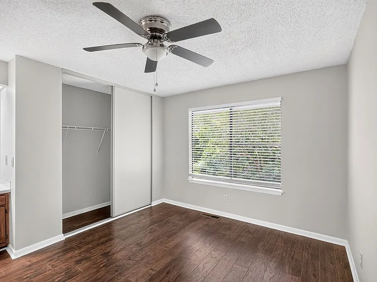 8471 Yadkin Cir #F — Photo 12