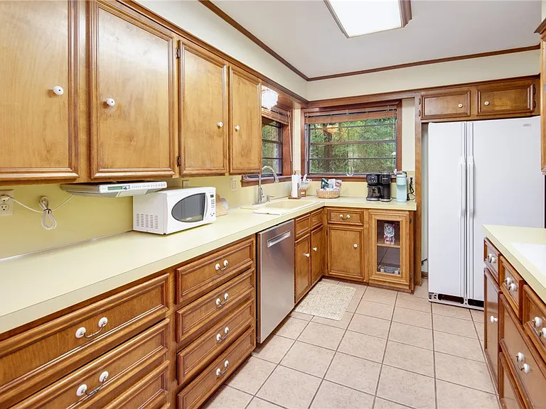 2902 Chaparral Cir — Photo 8