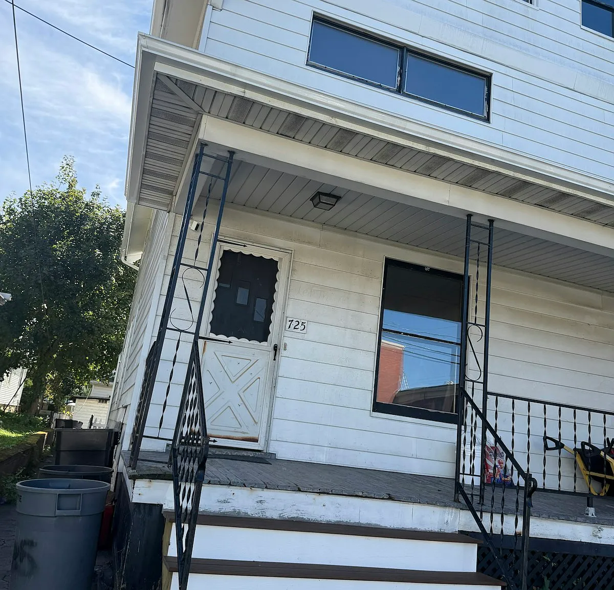 725 Wheeler Avenue, Unit Rear Right — Photo 4