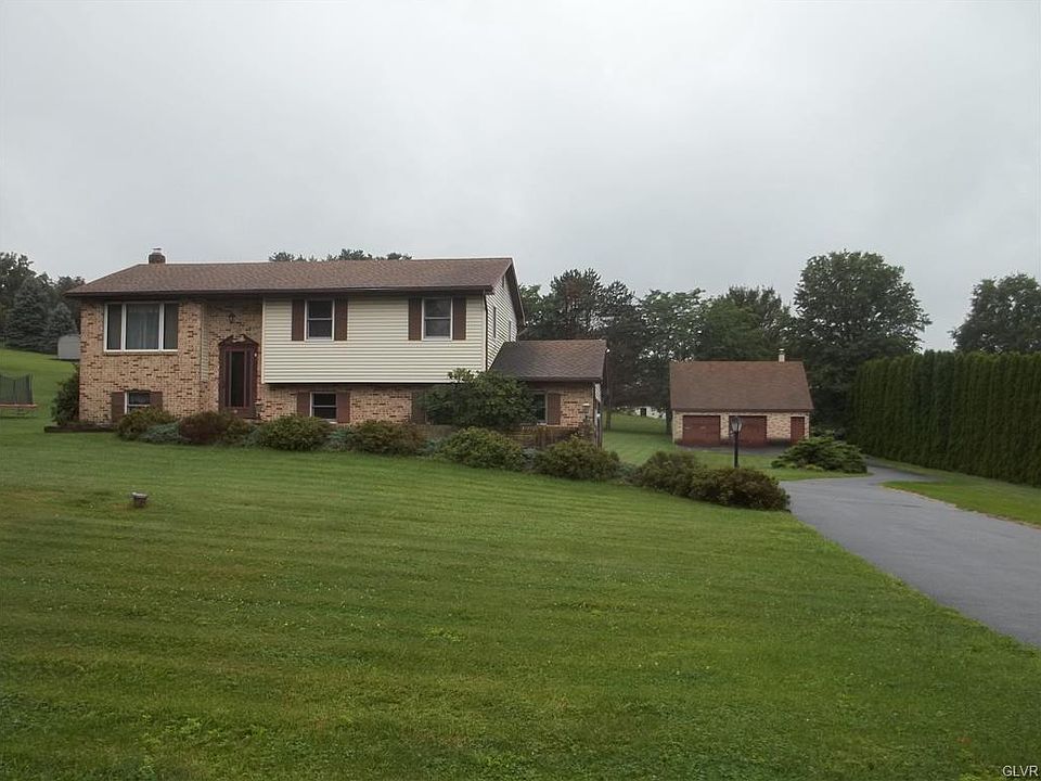 1st image of 911 Alpine Dr