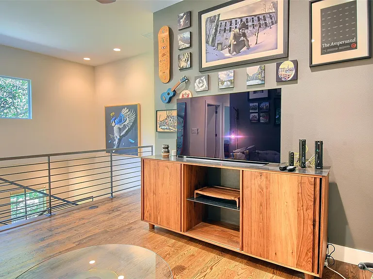 1009 E Riverside Dr #B — Photo 29