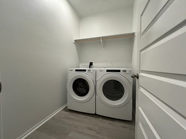 2732 Crozier Ct — Photo 5