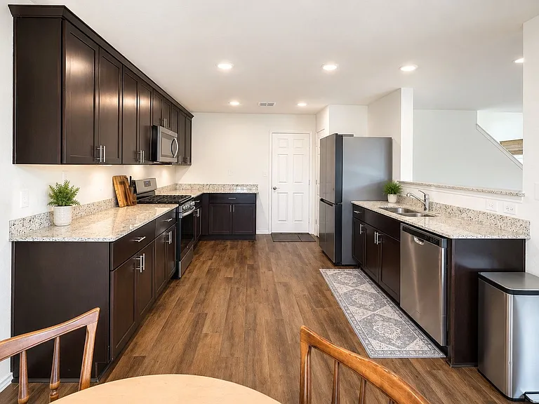 7324 Yucca Pl — Photo 12