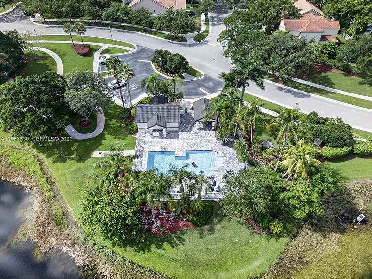 1520 Seabay Rd — Photo 119