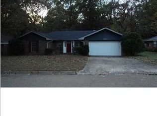 515 Hollyberry Dr, Clinton, MS 39056