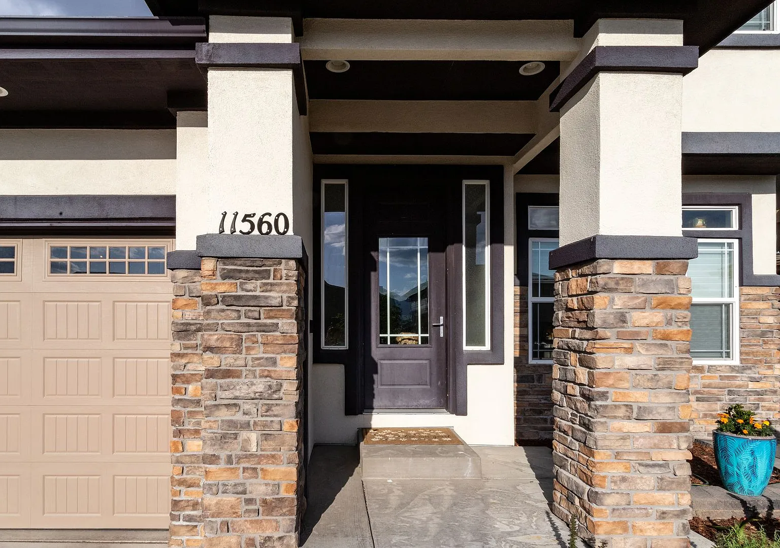 Luxury Living in The Farm with Private Backyard & Finished Basement! — Photo 4