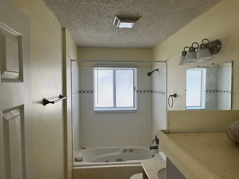 545 Atcher St — Photo 4