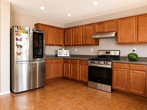 3rd image of 12395 Griffin Ln