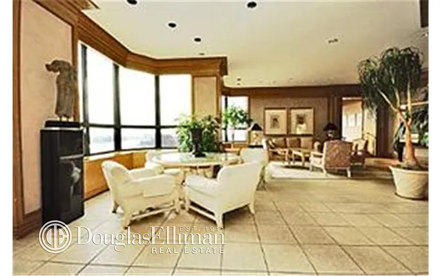 Rented by Douglas Elliman | media 51